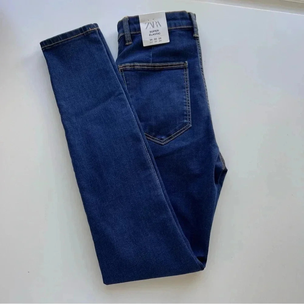 Zara Super Elastic Hi-Rise Shaper Jeans Size 2